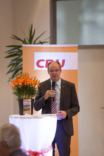 Kreisvorsitzender Christof Reichert begrüßt die Delegierten und Gäste! - Kreisvorsitzender Christof Reichert begrüßt die Delegierten und Gäste!