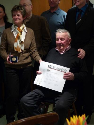 Für 65 Jahre Mitgliedschaft wurde Karl Meckler geehrt - Für 65 Jahre Mitgliedschaft wurde Karl Meckler geehrt