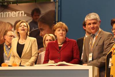 Wahlkampfveranstaltung mit Bundeskanzlerin Dr. Merkel und Julia Klöckner am 22. Februar 2016 in Pirm - Wahlkampfveranstaltung mit Bundeskanzlerin Dr. Merkel und Julia Klöckner am 22. Februar 2016 in Pirm
